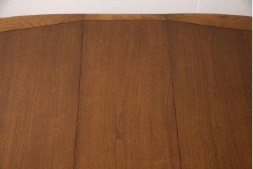 中古　DREXEL HERITAGE(ドレクセルヘリテイジ) エレガントな佇まいのダイニングテーブル(エクステンションテーブル、4人掛け、6人掛け)(R-050916)