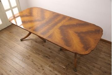 中古　美品　DREXEL HERITAGE(ドレクセルヘリテイジ)　Et Cetera(エトセトラ)　優雅な雰囲気を漂わせるダイニングテーブル(エクステンションテーブル、机)(定価約90万円)(R-050917)