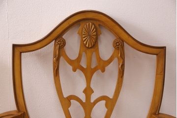 中古　DREXEL HERITAGE(ドレクセルヘリテイジ)　Et Cetera(エトセトラ)　優雅な雰囲気を漂わせるダイニングチェア4脚セット(アームチェア、椅子)(R-050918)