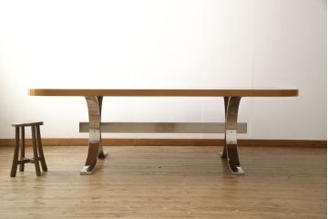 中古　美品　イタリア製　IDC大塚家具取扱い品　特大!存在感のある高級ダイニングテーブル(ミーティングテーブル)(定価約80万円)(R-050920)