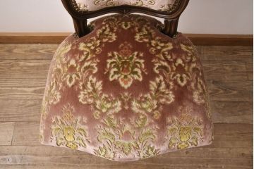 中古　美品　カリモク家具(karimoku)　domani(ドマーニ)　LouisXV(ルイXV)シリーズ　金華山張りのファブリックが高級感をエレガントな雰囲気を高めるダイニングチェア(定価約20万円)(R-050929)