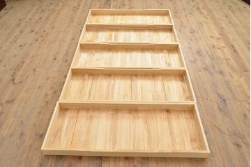 中古　美品　岩谷堂箪笥　天板・脚(台輪)付きリメイク　左右対称の木目が目を引く衣装盆付きサイドボード(引き出し、着物箪笥、衣装タンス、サイドチェスト、収納棚)(R-050934)
