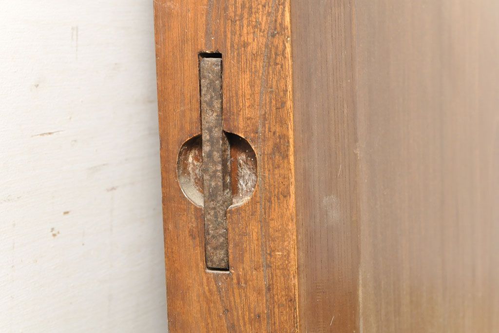 和製アンティーク　新潟産　総ケヤキ材一枚板　恵比寿天の金具が縁起の良い蔵戸(引き戸、建具、玄関戸)(R-050939)