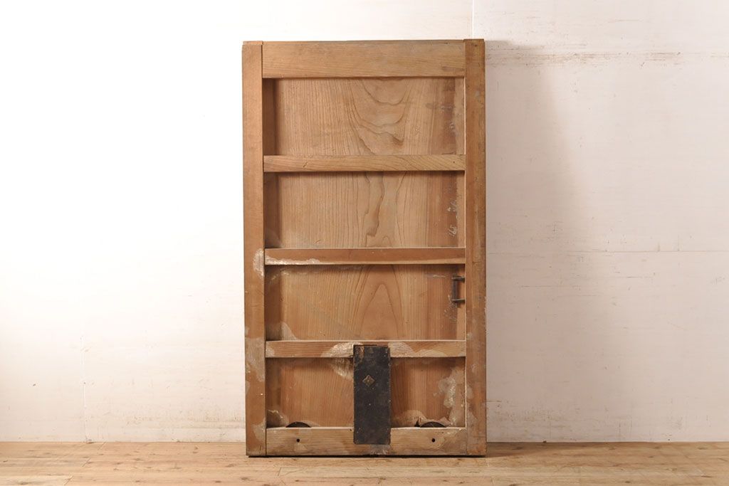 和製アンティーク　新潟産　総ケヤキ材一枚板　恵比寿天の金具が縁起の良い蔵戸(引き戸、建具、玄関戸)(R-050939)