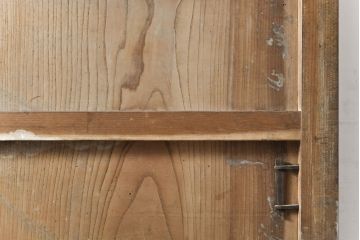 和製アンティーク　新潟産　総ケヤキ材一枚板　恵比寿天の金具が縁起の良い蔵戸(引き戸、建具、玄関戸)(R-050939)