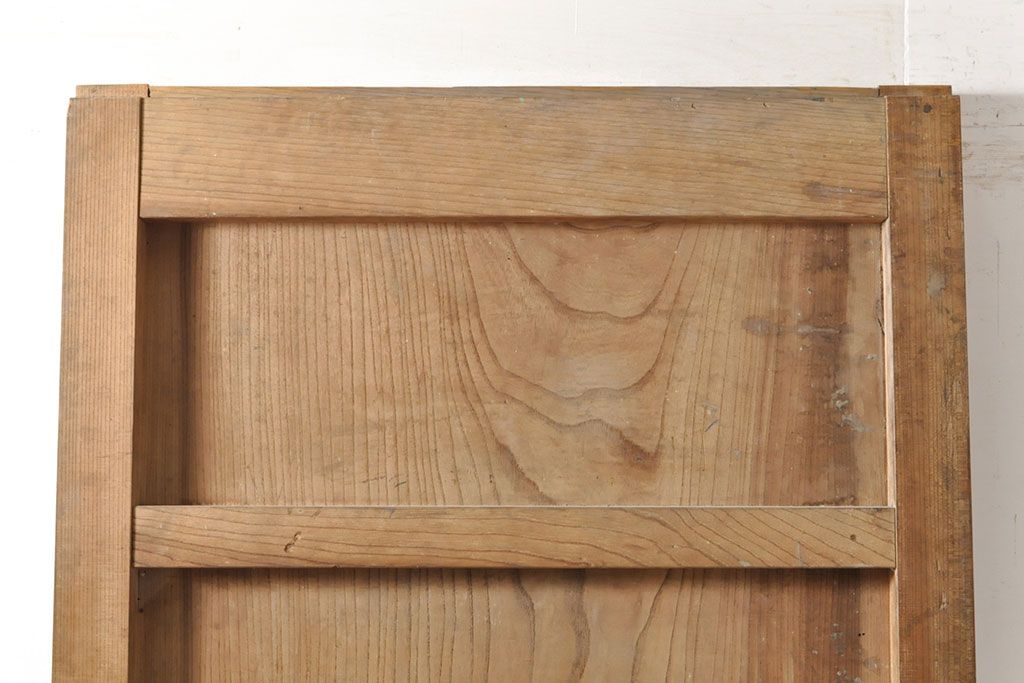 和製アンティーク　新潟産　総ケヤキ材一枚板　恵比寿天の金具が縁起の良い蔵戸(引き戸、建具、玄関戸)(R-050939)