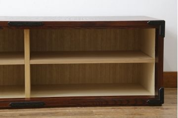 中古　美品　岩谷堂箪笥　菊幸作　ケヤキ材　左右対称の杢目が目を引くローボード(テレビボード、テレビ台、リビングボード、収納棚)(R-050941)