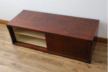 中古　美品　岩谷堂箪笥　菊幸作　ケヤキ材　左右対称の杢目が目を引くローボード(テレビボード、テレビ台、リビングボード、収納棚)(R-050941)