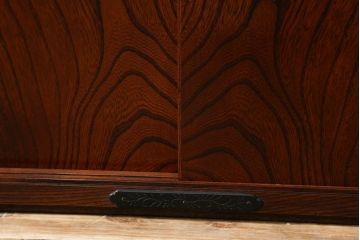 中古　美品　岩谷堂箪笥　菊幸作　ケヤキ材　左右対称の杢目が目を引くローボード(テレビボード、テレビ台、リビングボード、収納棚)(R-050941)