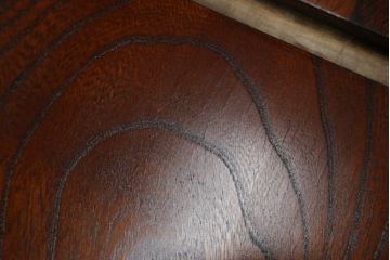 中古　美品　岩谷堂箪笥　菊幸作　ケヤキ材　左右対称の杢目が目を引くローボード(テレビボード、テレビ台、リビングボード、収納棚)(R-050941)