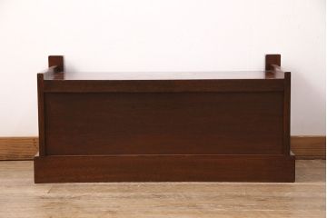 中古　美品　国産民芸家具　黒い金具と力強い杢目が堂々とした存在感を放つ置き床(ローボード、テレビ台)(R-050954)