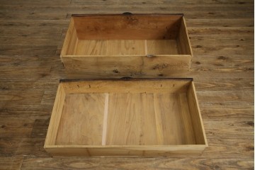 和製アンティーク　前面ケヤキ材　お部屋に取り入れやすい幅狭のサイズが魅力的な仙台箪笥　(R-050963)