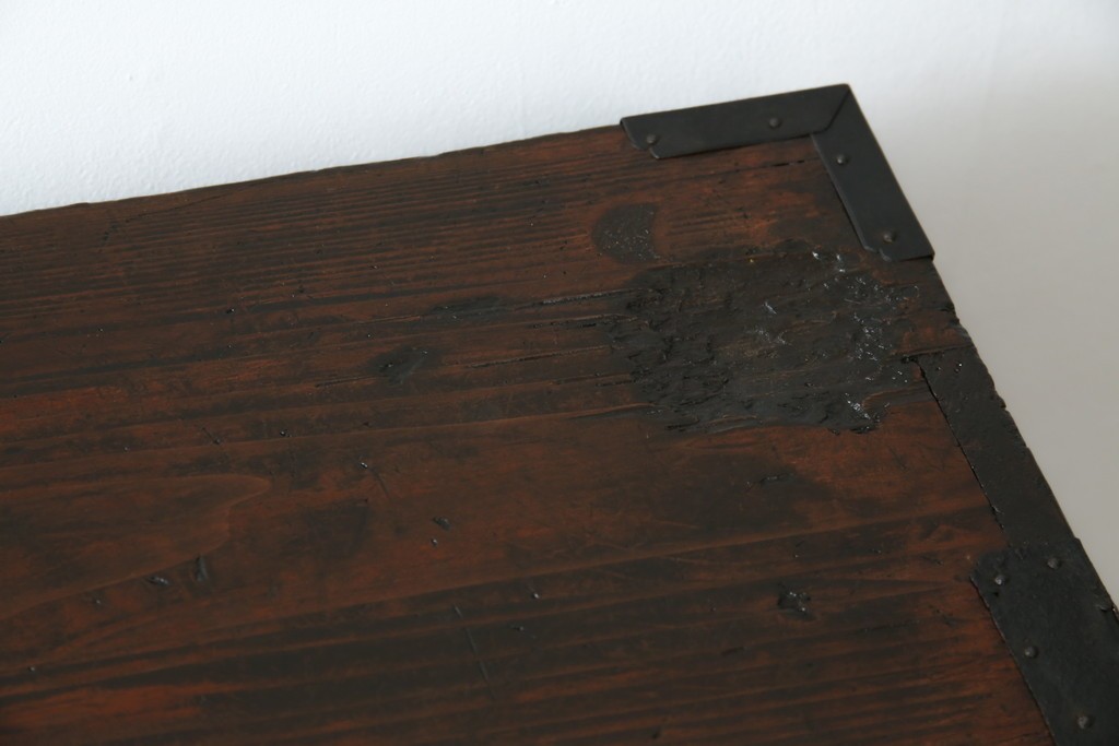 和製アンティーク　前面ケヤキ材　お部屋に取り入れやすい幅狭のサイズが魅力的な仙台箪笥　(R-050963)