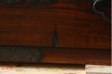 和製アンティーク　前面ケヤキ材　お部屋に取り入れやすい幅狭のサイズが魅力的な仙台箪笥　(R-050963)