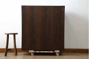 和製アンティーク　前面ケヤキ材　お部屋に取り入れやすい幅狭のサイズが魅力的な仙台箪笥　(R-050963)