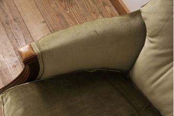 中古　DREXEL HERITAGE(ドレクセルヘリテイジ)　くすみがかったグリーンカラーが落ち着いた雰囲気を醸し出すイージーチェア(1人掛けソファ)(定価約50万円)(R-050967)