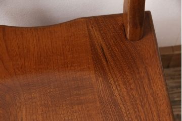 中古　伝統木芸士　石橋武士作　ケヤキ材　上質な和の空間づくりに活躍する1人掛けベンチ(チェア・椅子)(定価7万8千円)(R-050970)