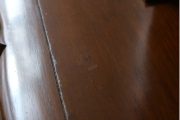 アメリカヴィンテージ　アメリカ輸入家具　DREXEL HERITAGE(ドレクセルヘリテイジ)　 エレガントなデザインが魅力的なキャビネット　(R-050975)