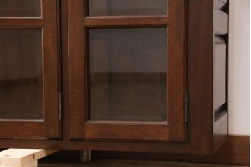 中古　美品　松本民芸家具　脚(台輪)付きリメイク　和モダンな空間づくりにおすすめのサイドボード(収納棚、食器棚、キャビネット)(R-50976)