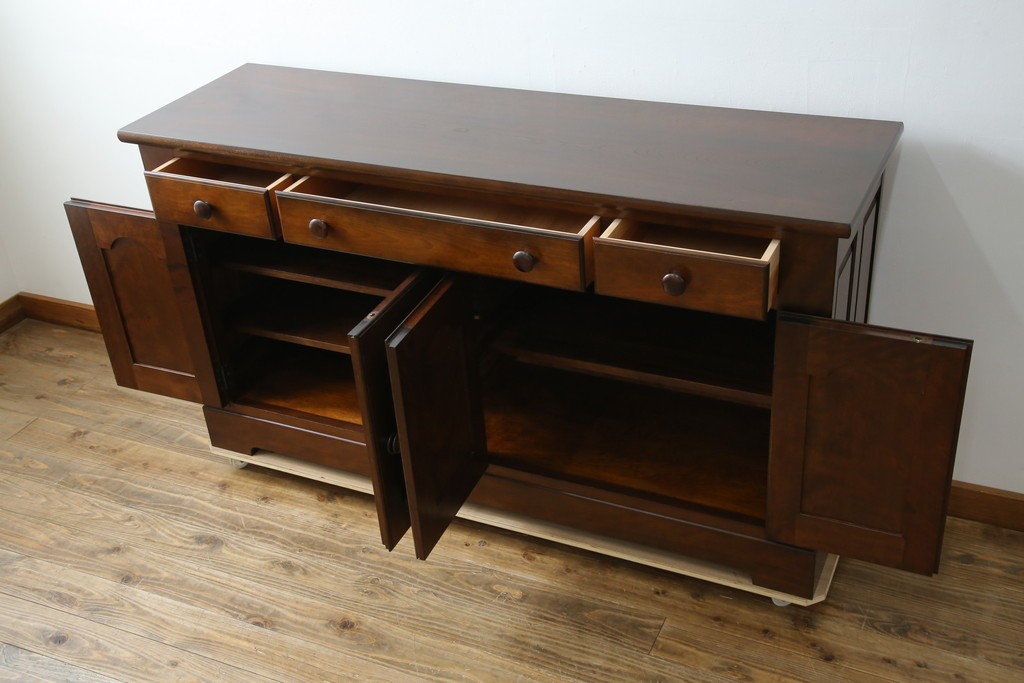 中古　美品　松本民芸家具　和・洋どちらの空間にも合わせやすいシックなサイドボード　(R-050977)