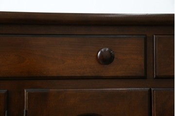 中古　美品　松本民芸家具　和・洋どちらの空間にも合わせやすいシックなサイドボード　(R-050977)