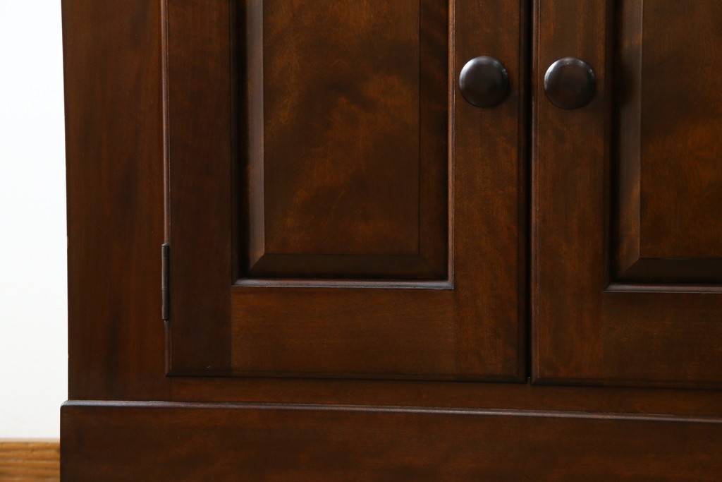 中古　美品　松本民芸家具　和・洋どちらの空間にも合わせやすいシックなサイドボード　(R-050977)