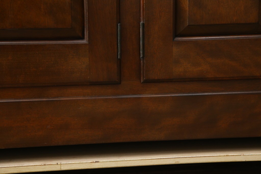 中古　美品　松本民芸家具　和・洋どちらの空間にも合わせやすいシックなサイドボード　(R-050977)