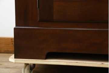 中古　美品　松本民芸家具　和・洋どちらの空間にも合わせやすいシックなサイドボード　(R-050977)