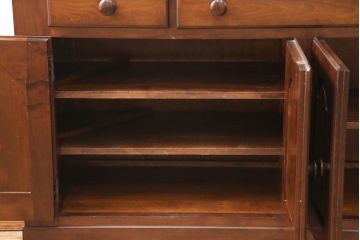 中古　美品　松本民芸家具　和・洋どちらの空間にも合わせやすいシックなサイドボード(収納棚、戸棚、カウンターテーブル、キャビネット)(R-050977)