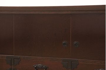 中古　美品　落ち着いた空間づくりにおすすめ!上品な雰囲気を醸しだす民芸箪笥のローボード(テレビ台、テレビボード、リビングボード)(R-050978)