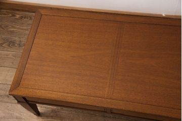 中古　美品　マホガニー材　DREXEL HERITAGE(ドレクセルヘリテイジ)　Triune(トライユン)　カクテルテーブル(センターテーブル、リビングテーブル)(定価約21万円)(R-050981)