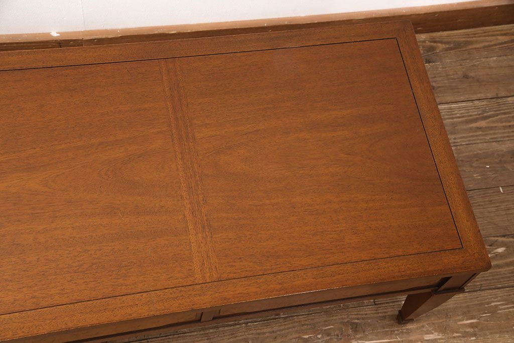 中古　美品　マホガニー材　DREXEL HERITAGE(ドレクセルヘリテイジ)　Triune(トライユン)　カクテルテーブル(センターテーブル、リビングテーブル)(定価約21万円)(R-050981)