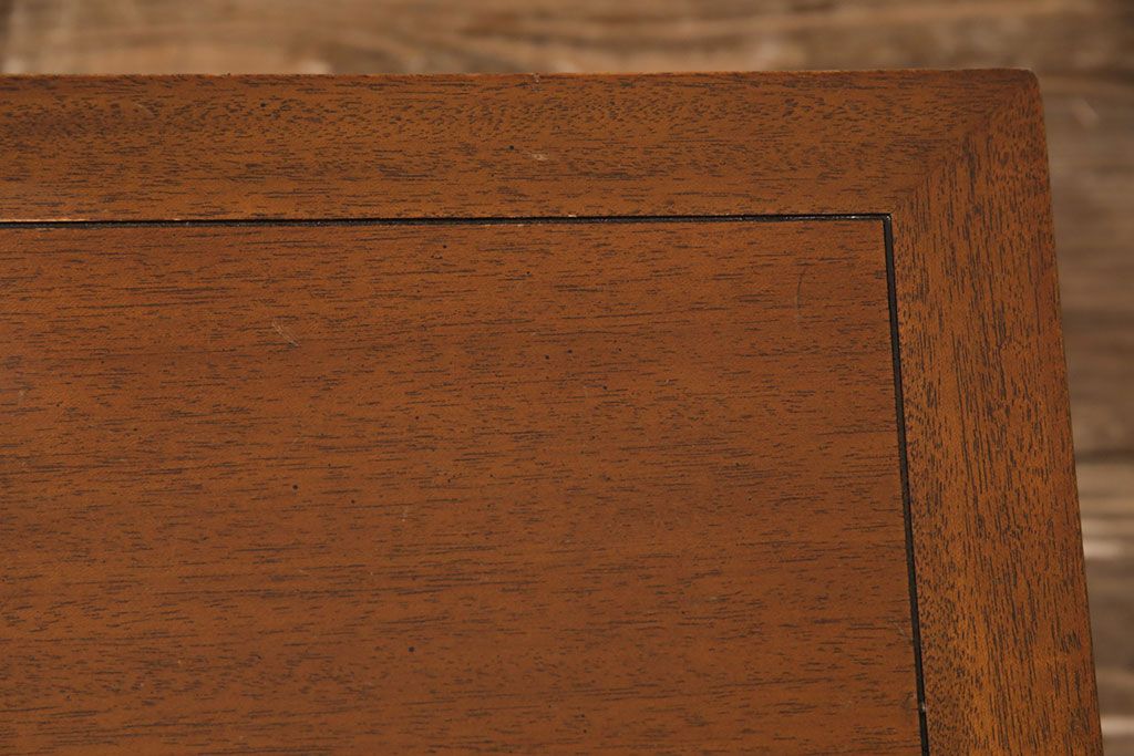 中古　美品　マホガニー材　DREXEL HERITAGE(ドレクセルヘリテイジ)　Triune(トライユン)　カクテルテーブル(センターテーブル、リビングテーブル)(定価約21万円)(R-050981)