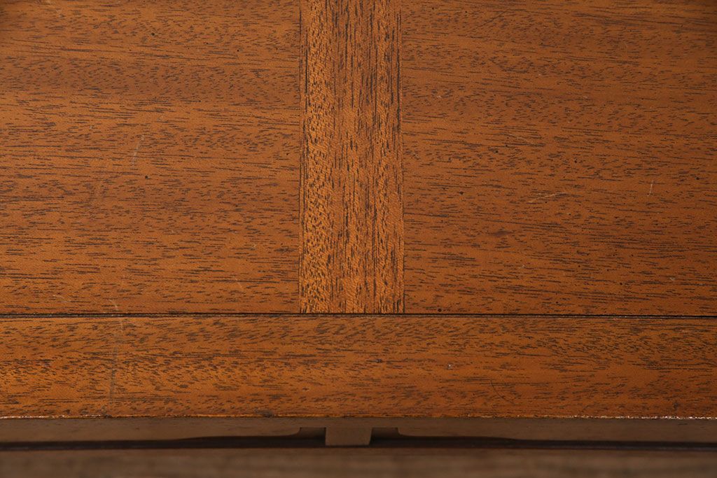 中古　美品　マホガニー材　DREXEL HERITAGE(ドレクセルヘリテイジ)　Triune(トライユン)　カクテルテーブル(センターテーブル、リビングテーブル)(定価約21万円)(R-050981)