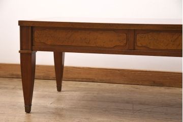 中古　美品　マホガニー材　DREXEL HERITAGE(ドレクセルヘリテイジ)　Triune(トライユン)　カクテルテーブル(センターテーブル、リビングテーブル)(定価約21万円)(R-050981)