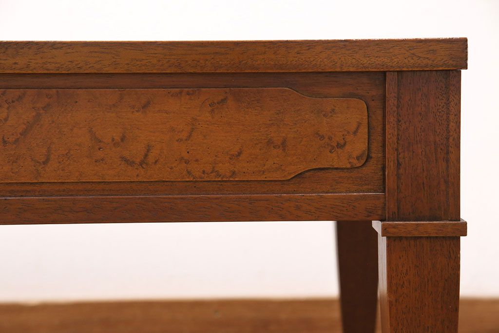 中古　美品　マホガニー材　DREXEL HERITAGE(ドレクセルヘリテイジ)　Triune(トライユン)　カクテルテーブル(センターテーブル、リビングテーブル)(定価約21万円)(R-050981)