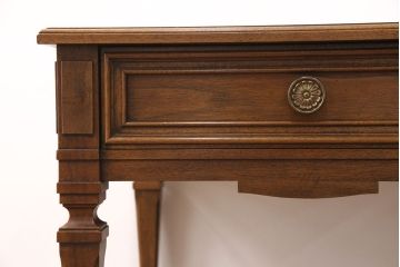 中古　美品　DREXEL HERITAGE(ドレクセルヘリテイジ)　FRANCESCA(フランチェスカ)シリーズ　優美な佇まいの電話台(サイドテーブル、ナイトテーブル、エンドテーブル)(定価約30万円)(R-050983)