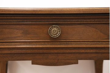 中古　美品　DREXEL HERITAGE(ドレクセルヘリテイジ)　FRANCESCA(フランチェスカ)シリーズ　優美な佇まいの電話台(サイドテーブル、ナイトテーブル、エンドテーブル)(定価約30万円)(R-050983)