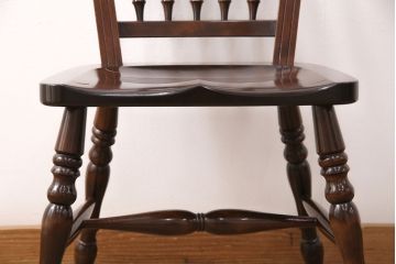 中古　美品　松本民芸家具　クラシカルなダイニングづくりにぴったりの安川式スピンドルチェア(ダイニングチェア、椅子)(R-050984)