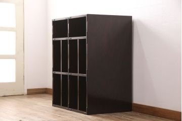 中古　超美品　特注　岩谷堂箪笥　シンプルながらもどこか威厳を漂わせる収納棚(マス目棚、本棚、レコードラック)(R-050988)