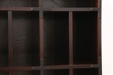 中古　超美品　特注　岩谷堂箪笥　シンプルながらもどこか威厳を漂わせる収納棚(マス目棚、本棚、レコードラック)(R-050988)