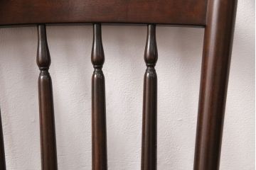中古　松本民芸家具　16型スピンドルチェア　ゆったりと座れるダイニングチェア(板座チェア、椅子)(R-050994)
