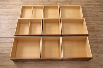 中古　美品　DREXEL HERITAGE(ドレクセルヘリテイジ)　Triune(トライユン)　気品あふれる佇まいが魅力のマホガニー材製サイドボード(チェスト、引き出し)(定価約70万円)(R-050995)