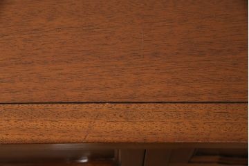 中古　美品　DREXEL HERITAGE(ドレクセルヘリテイジ)　Triune(トライユン)　気品あふれる佇まいが魅力のマホガニー材製サイドボード(チェスト、引き出し)(定価約70万円)(R-050995)