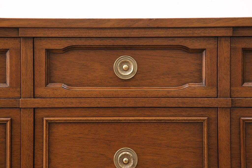 中古　美品　DREXEL HERITAGE(ドレクセルヘリテイジ)　Triune(トライユン)　気品あふれる佇まいが魅力のマホガニー材製サイドボード(チェスト、引き出し)(定価約70万円)(R-050995)