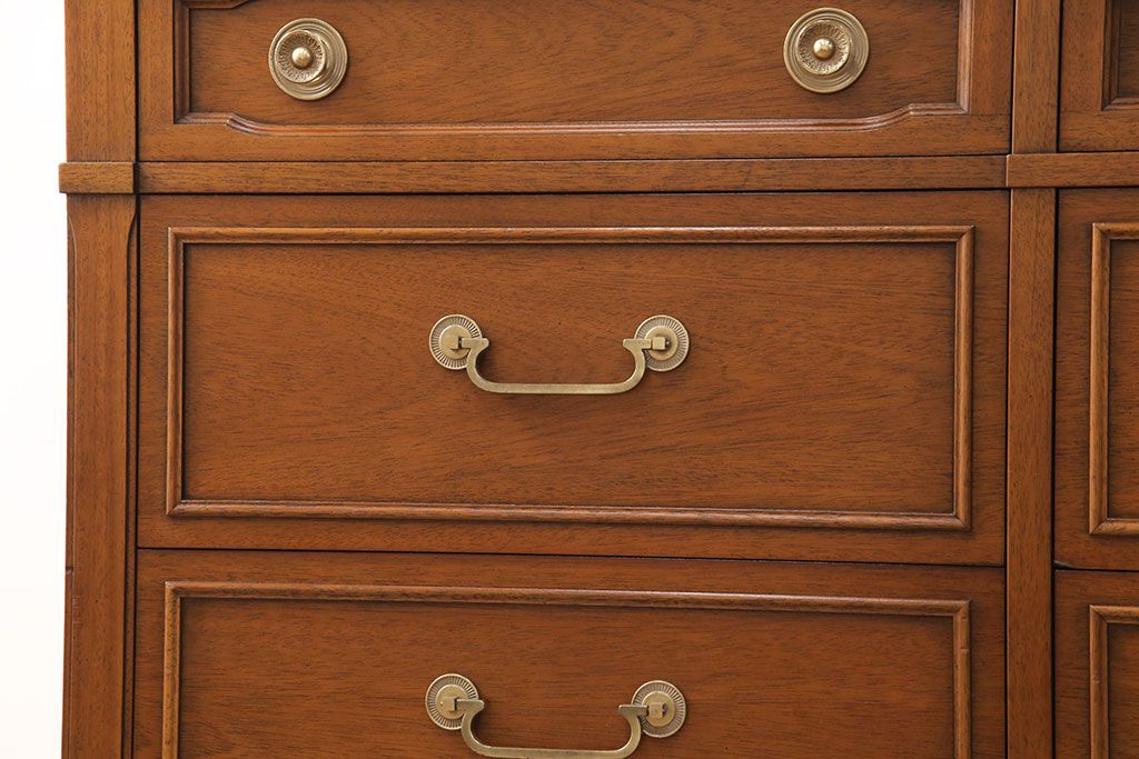 中古　美品　DREXEL HERITAGE(ドレクセルヘリテイジ)　Triune(トライユン)　気品あふれる佇まいが魅力のマホガニー材製サイドボード(チェスト、引き出し)(定価約70万円)(R-050995)