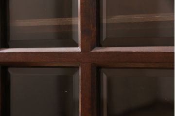 中古　北海道民芸家具　脚または台輪を付けてリメイク!品のある佇まいのキャビネット(食器棚、飾り棚、収納棚)(R-050996)