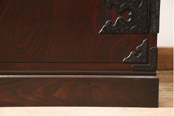 中古　岩谷堂箪笥　台輪付きリメイク　和の趣あふれる衣装盆付きサイドボード(引き出し、着物箪笥、衣装タンス、サイドチェスト、収納棚)(R-051001)