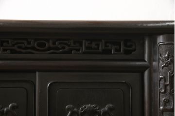 和製アンティーク　指物家具　紫檀(シタン)無垢材　独特な模様がアジアン風な雰囲気を演出する時代飾り棚(茶棚、収納棚、戸棚)(R-051012)