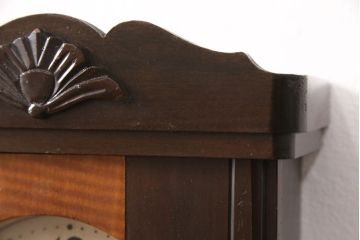 アンティーク時計　武田時計(TAKEDA)　ゼンマイ式　ツートンカラーでレトロな雰囲気を高める振り子時計(柱時計、掛け時計、古時計)(R-051013)